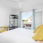 Coastal Hideaway *